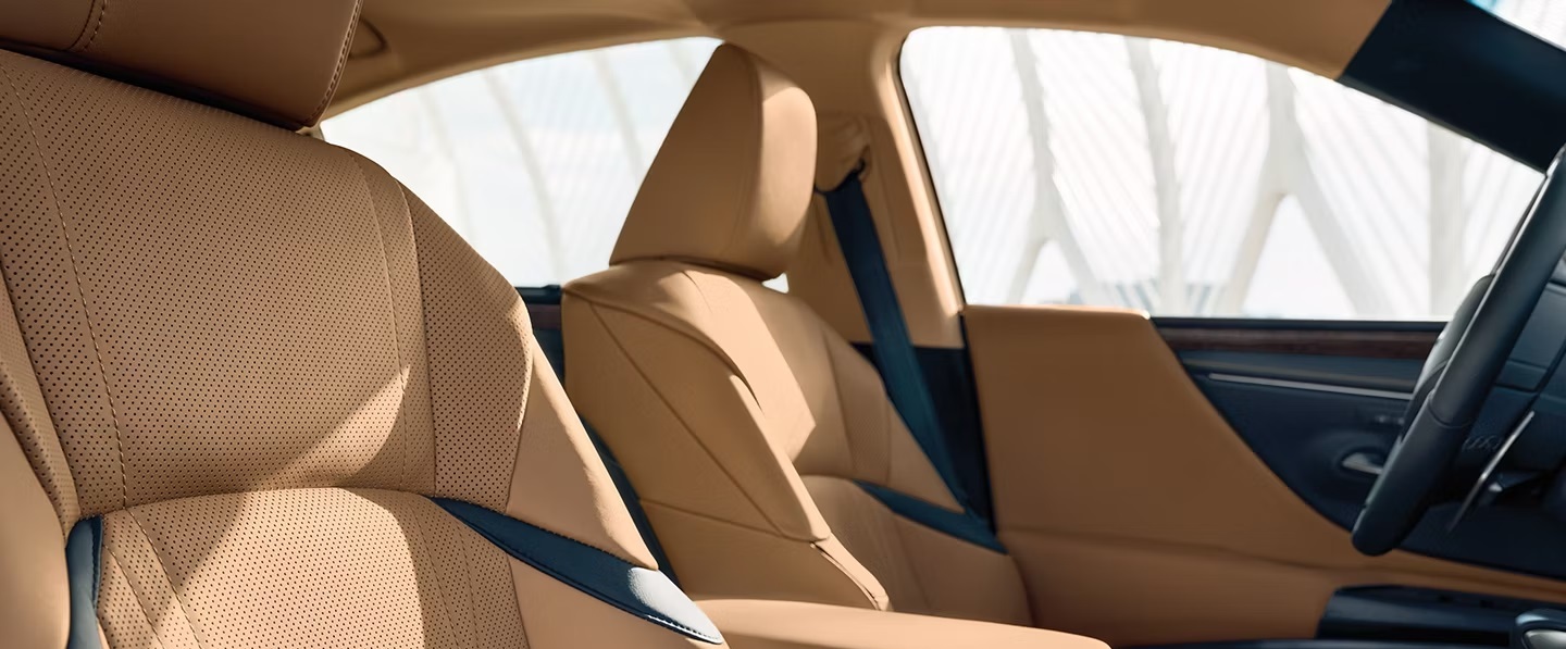 2025 Lexus ES 350 Seating