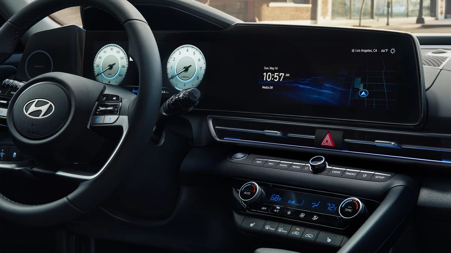 2025 Hyundai ELANTRA Dashboard