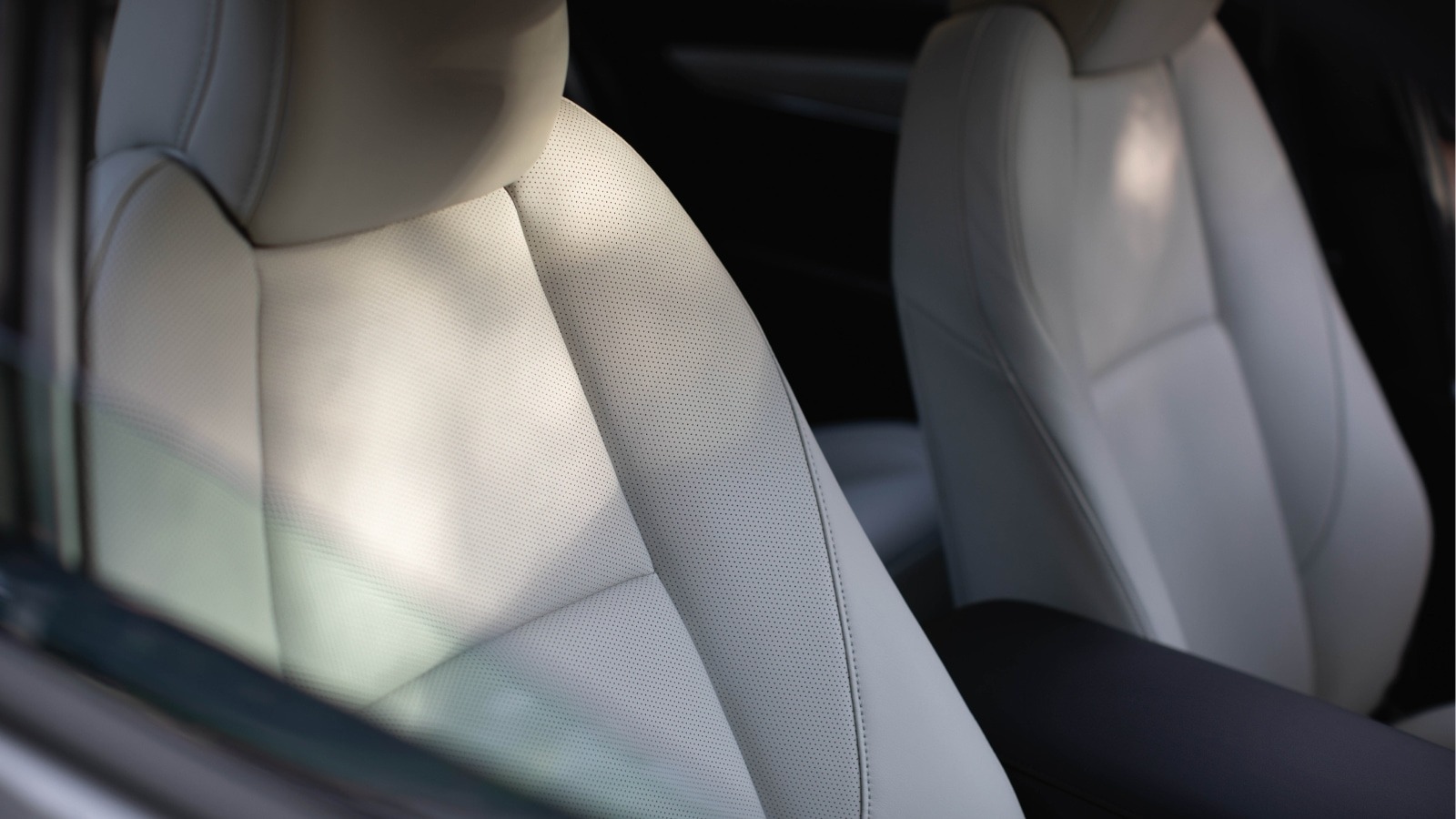 2025 MAZDA3 Sedan Front Seats
