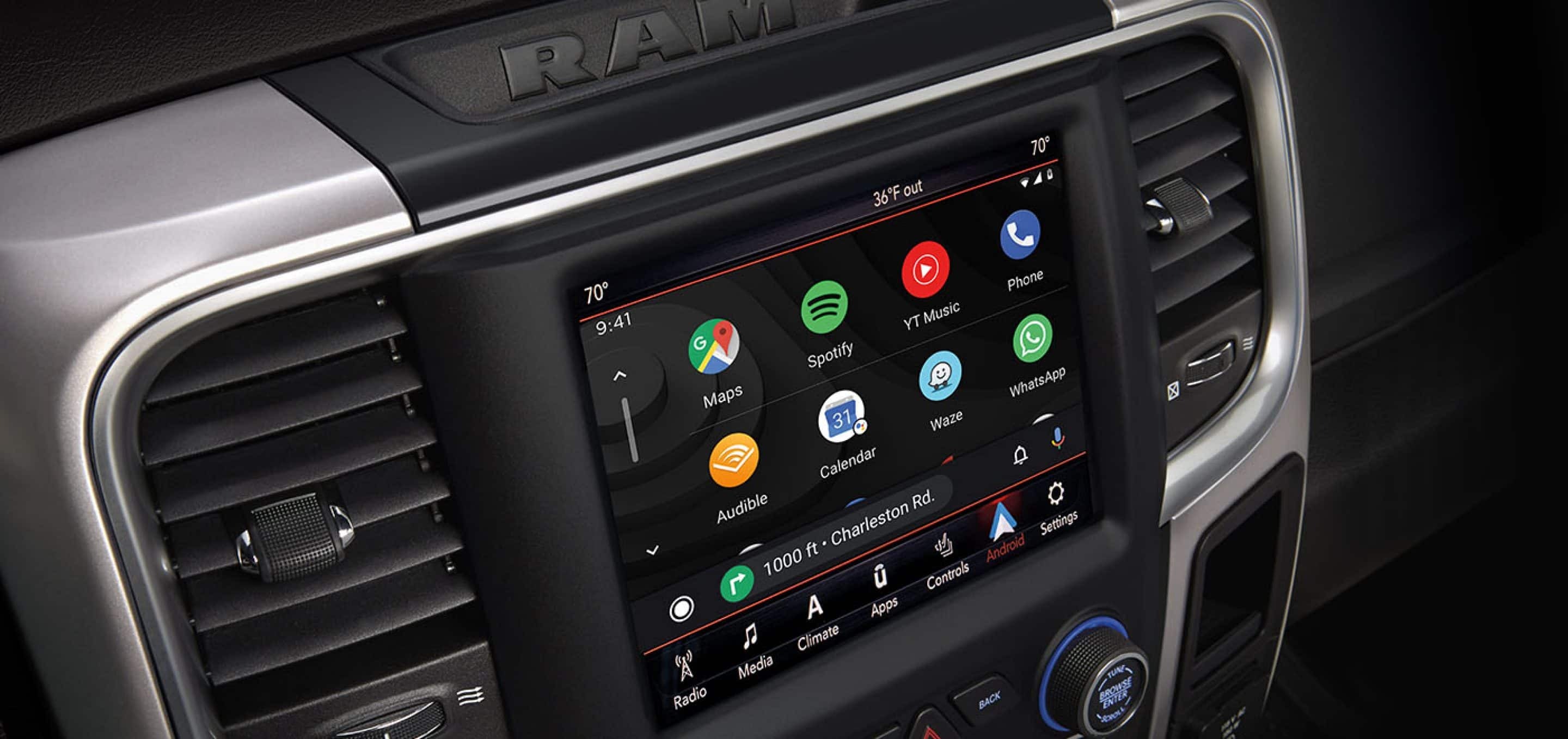 2024 Ram 1500 Classic Touchscreen