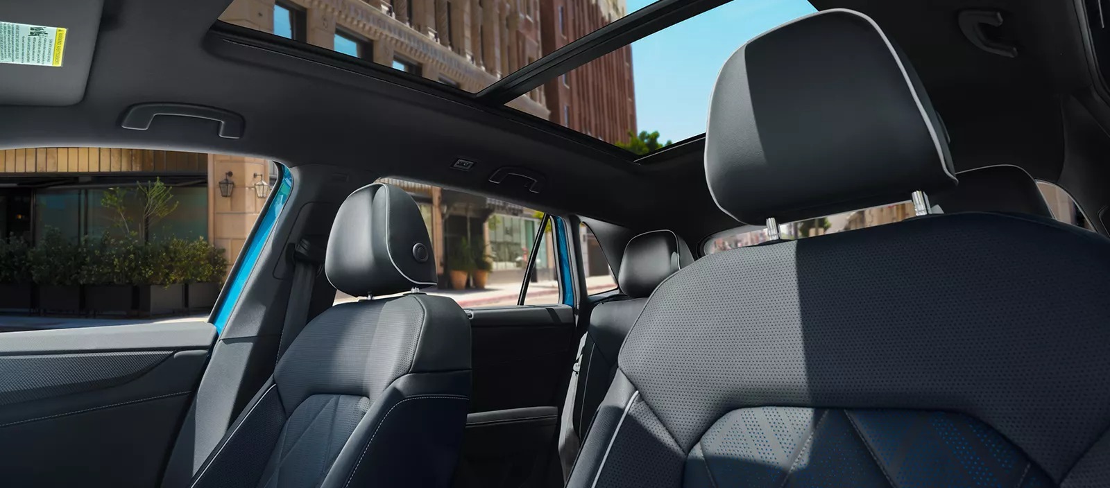 2024 Volkswagen Atlas Cross Sport Front Seats