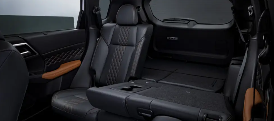 2024 Mitsubishi Outlander Interior