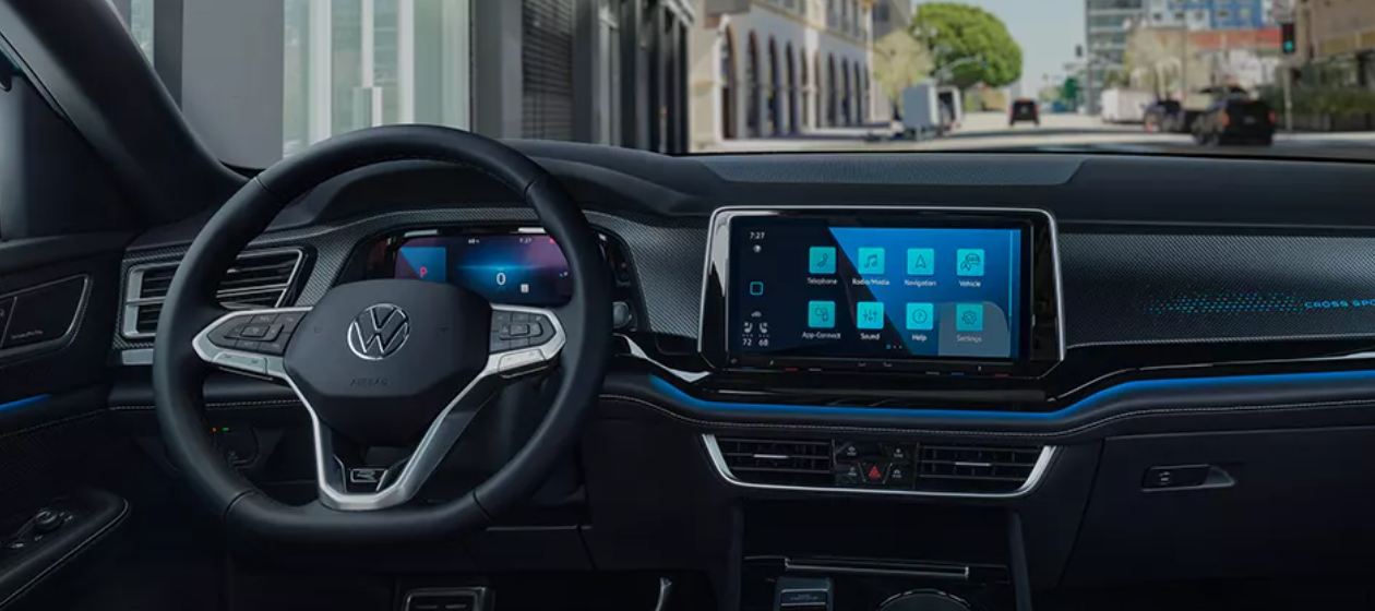 2025 Volkswagen Atlas Cross Sport Infotainment and Digital Cockpit Pro