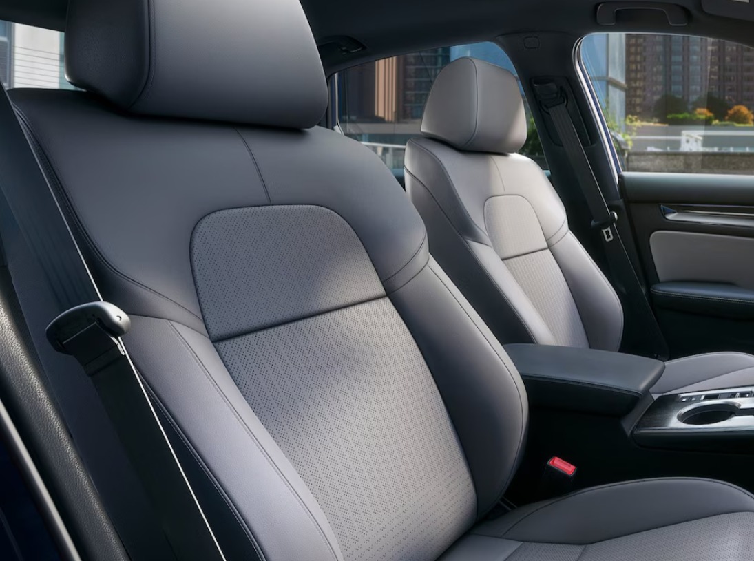 2025 Civic Sedan Seating