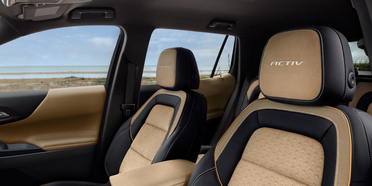 2025 Chevrolet Equinox Seats