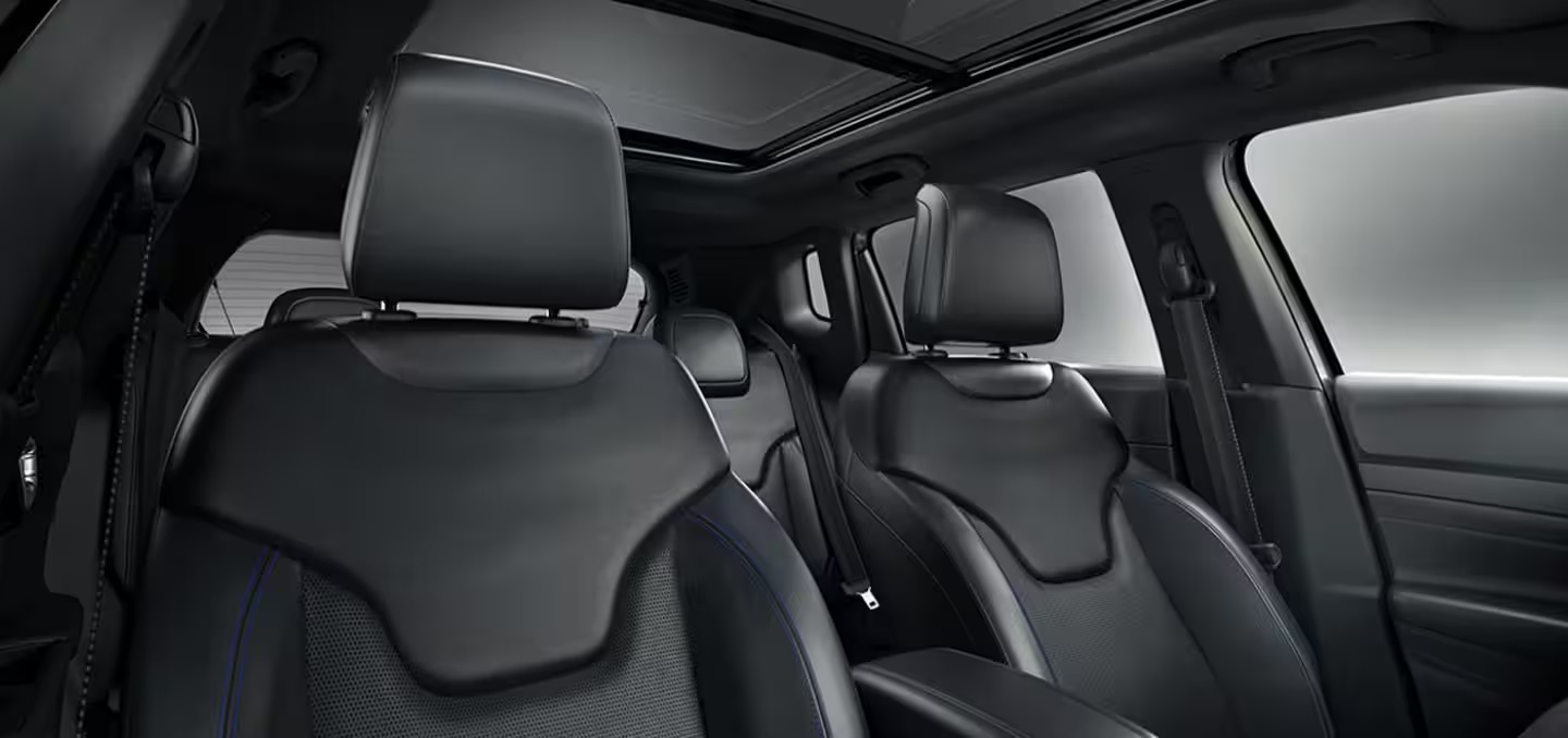 2025 Jeep Compass Seating