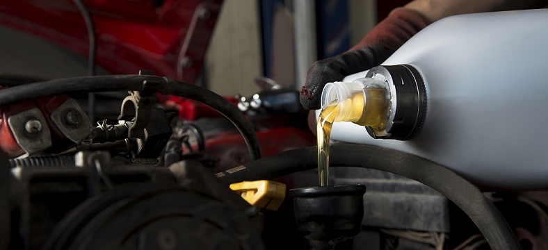 Synthetic vs Conventional Oil in Loves Park, IL