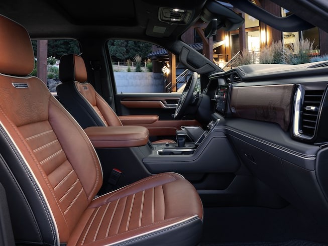 2025 GMC Sierra 1500 Seating