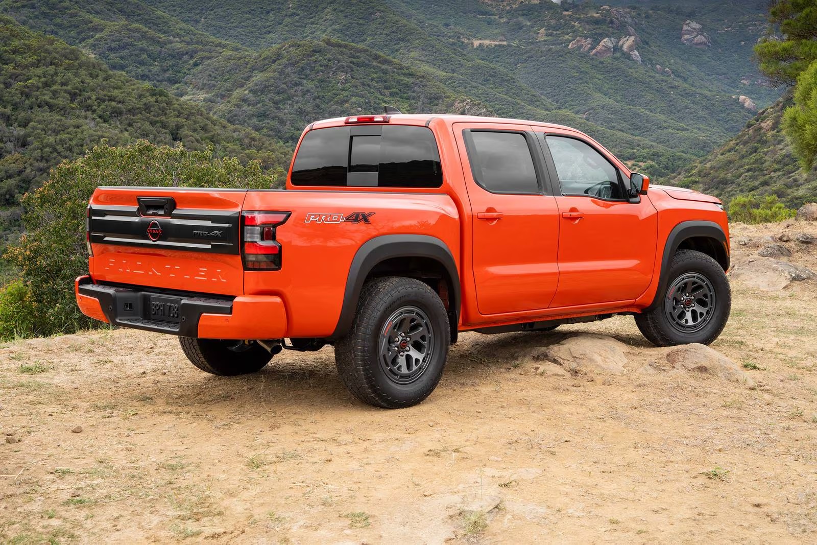 2025 Nissan Frontier for Sale near Edmonton, AB Sherwood Nissan