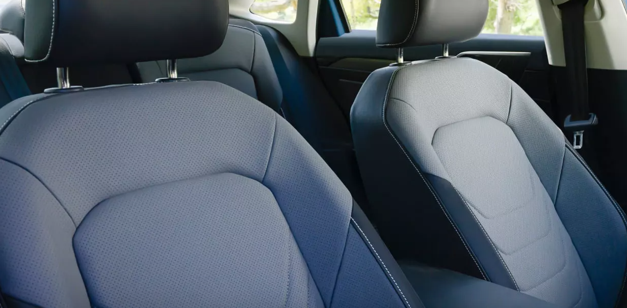 2025 Volkswagen Jetta Front Seats