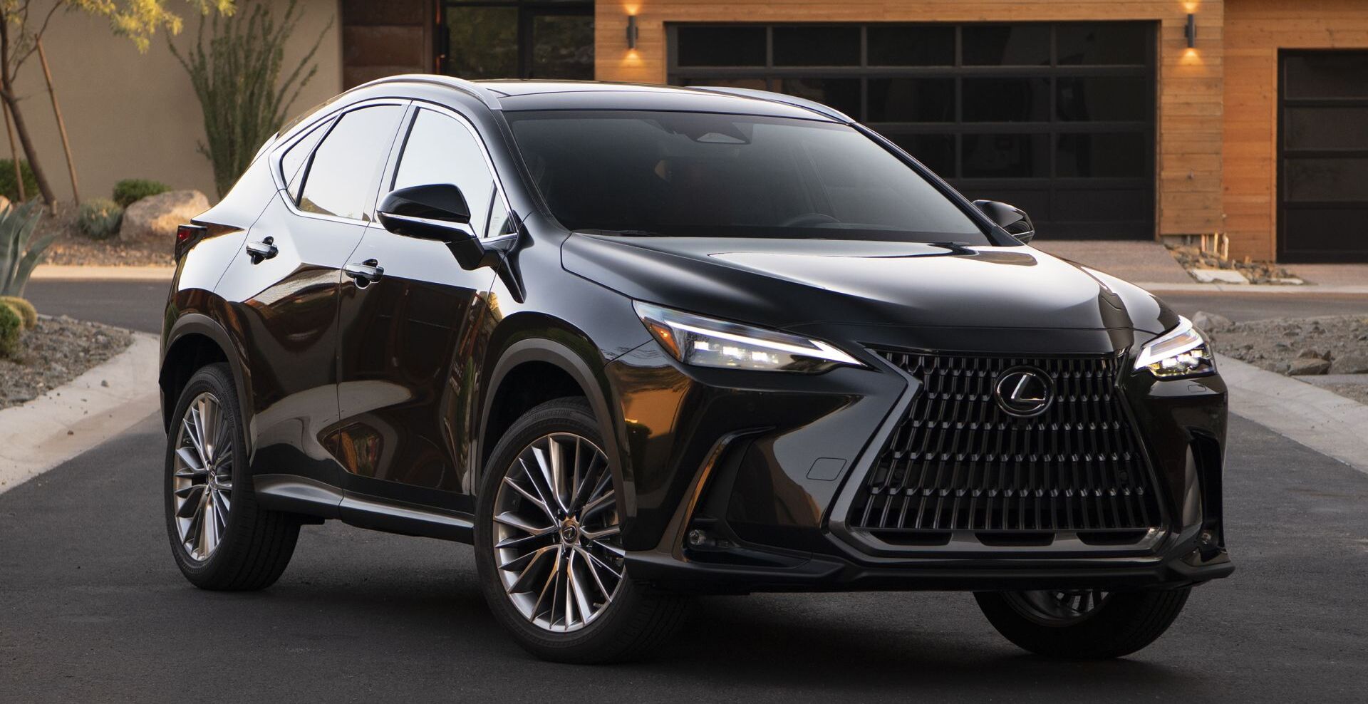 2025 Lexus NX350 hero banner