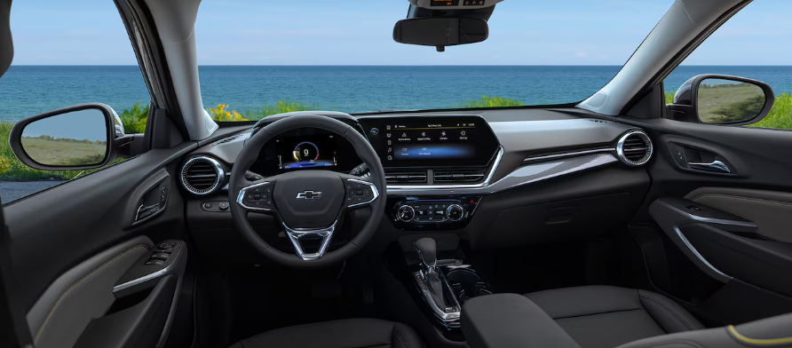 El interior te recibe con numerosas -y modernas- tecnologías.