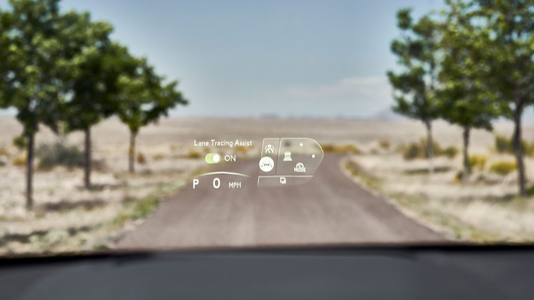 2025 Lexus NX 350h Head-Up Display