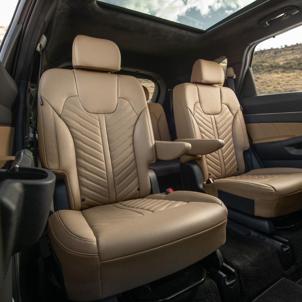 2025 Kia Sorento Second-Row Captain's Chairs