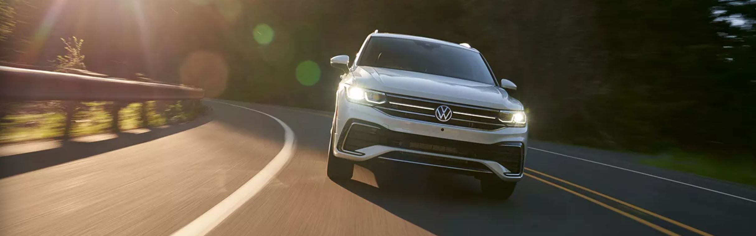 2024 Volkswagen Tiguan 2.0T SE R-Line Black Overview near Rockville Centre, NY