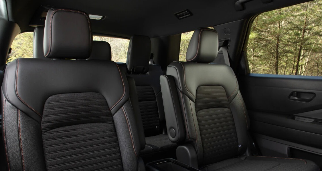 2025 Nissan Pathfinder Seating