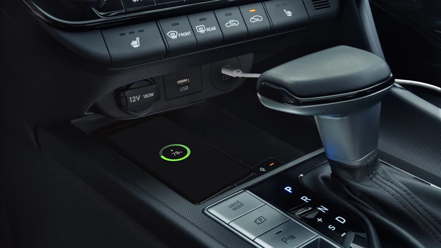 2025 Hyundai ELANTRA Wireless Charging Pad