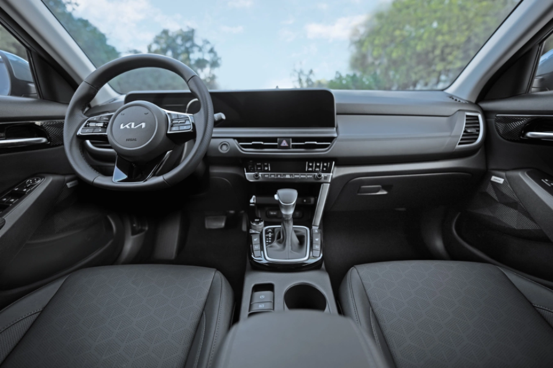 2025 Kia Seltos Dashboard
