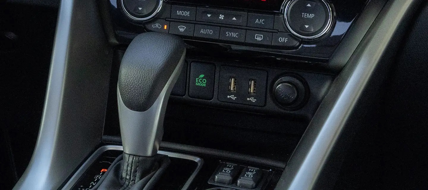 2024 Mitsubishi Eclipse Cross Shift Knob