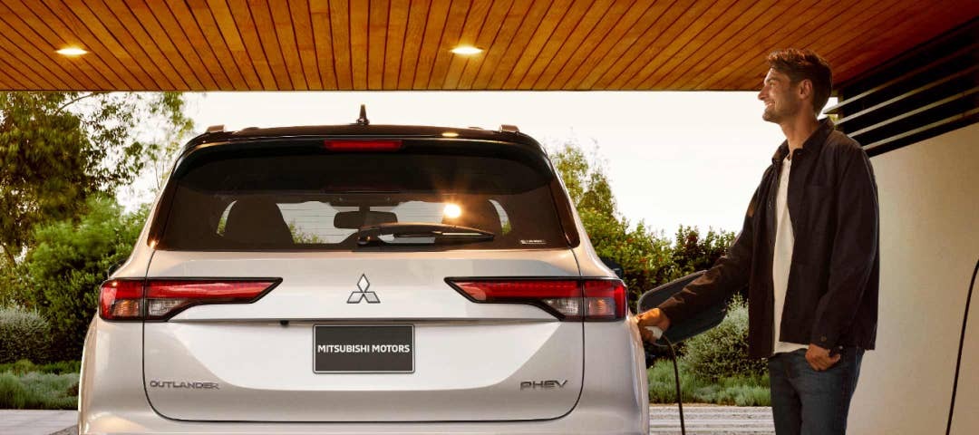 Charging the 2025 Mitsubishi Outlander PHEV