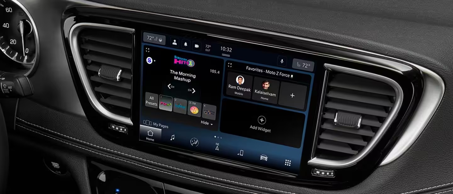 2025 Chrysler Pacifica Touchscreen