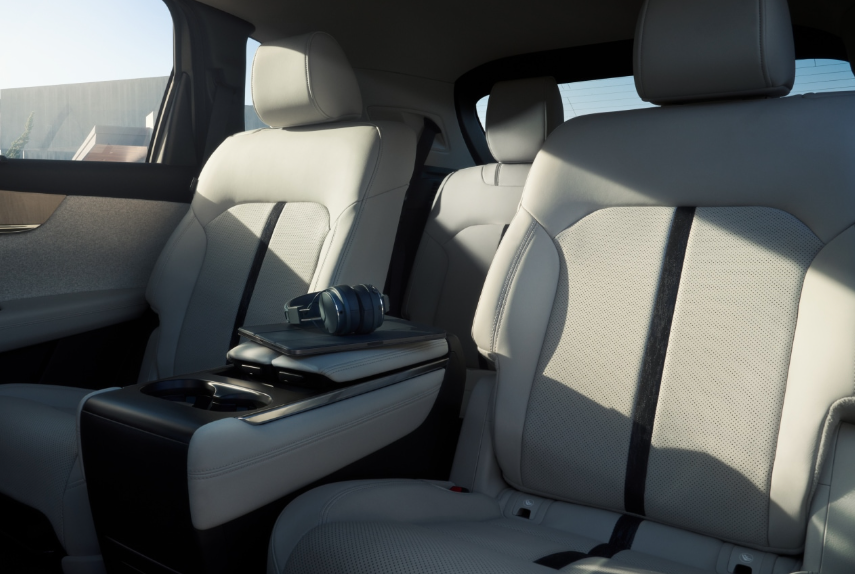 2025 MAZDA CX-90 Seats