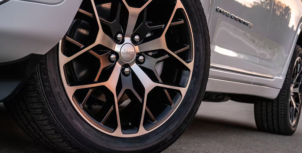 2025 Jeep Grand Cherokee Wheel