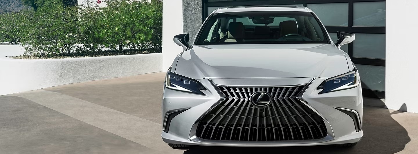 2025 Lexus ES 300h Lease near Alexandria, VA
