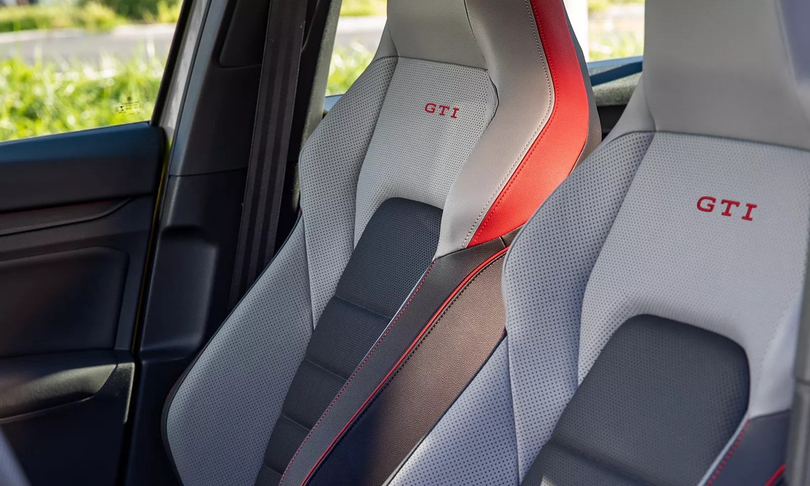2024 Volkswagen Golf GTI Front Seats