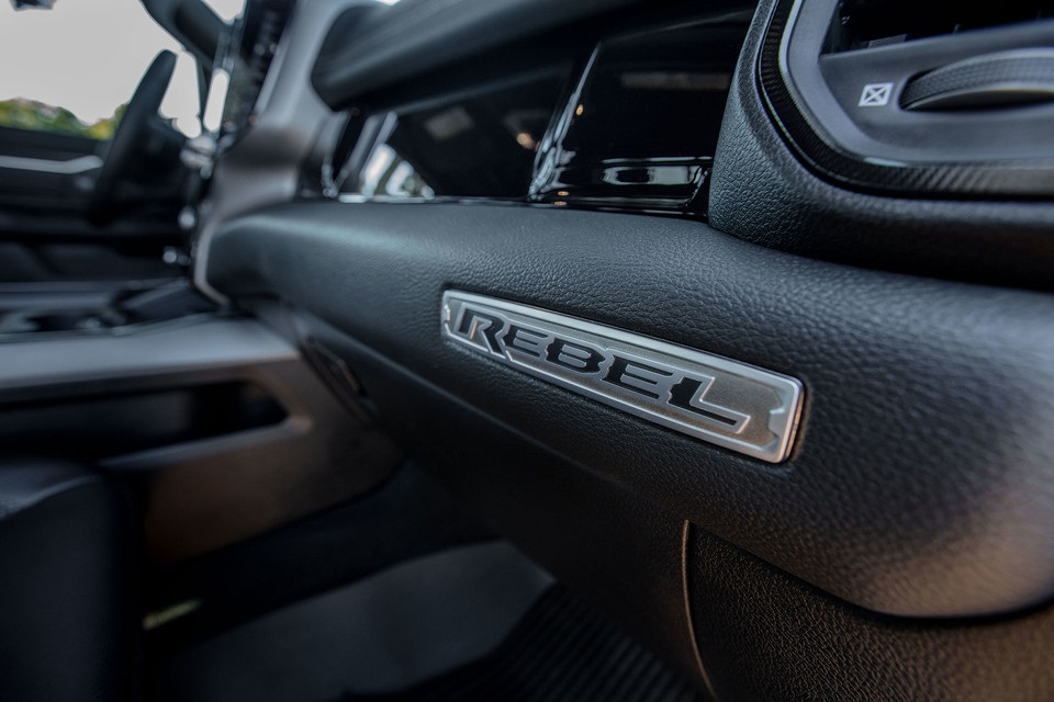 2025 Ram 1500 Dashboard Details