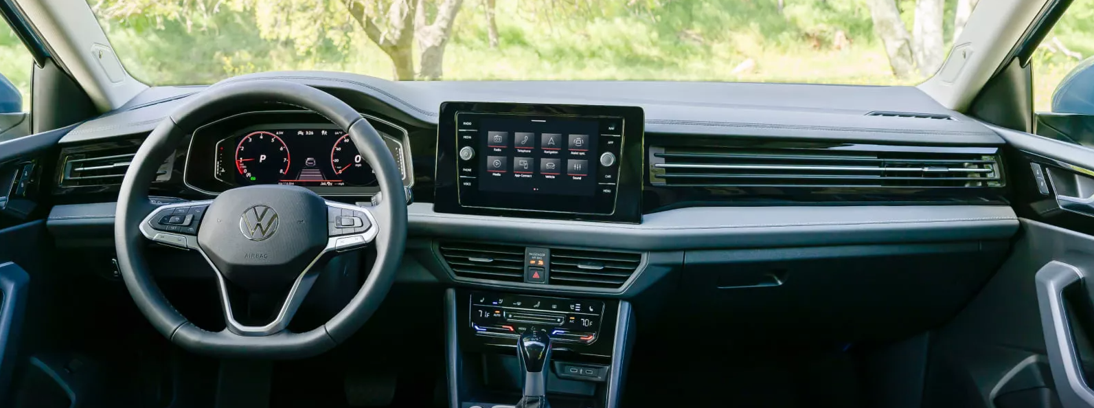 2025 Volkswagen Jetta Front Dashboard