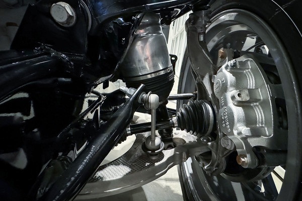 2025 Ram 1500 Shock Absorbers