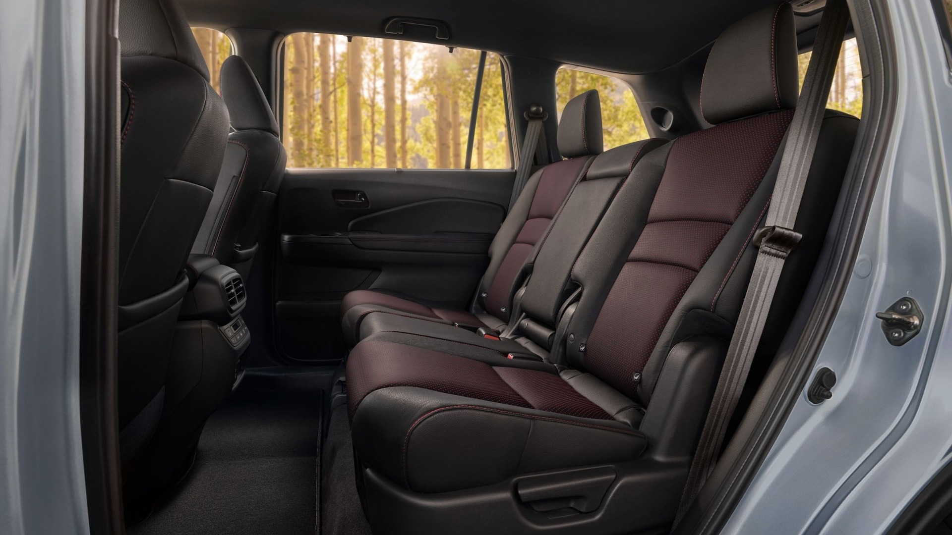 2025 Honda Passport Seats