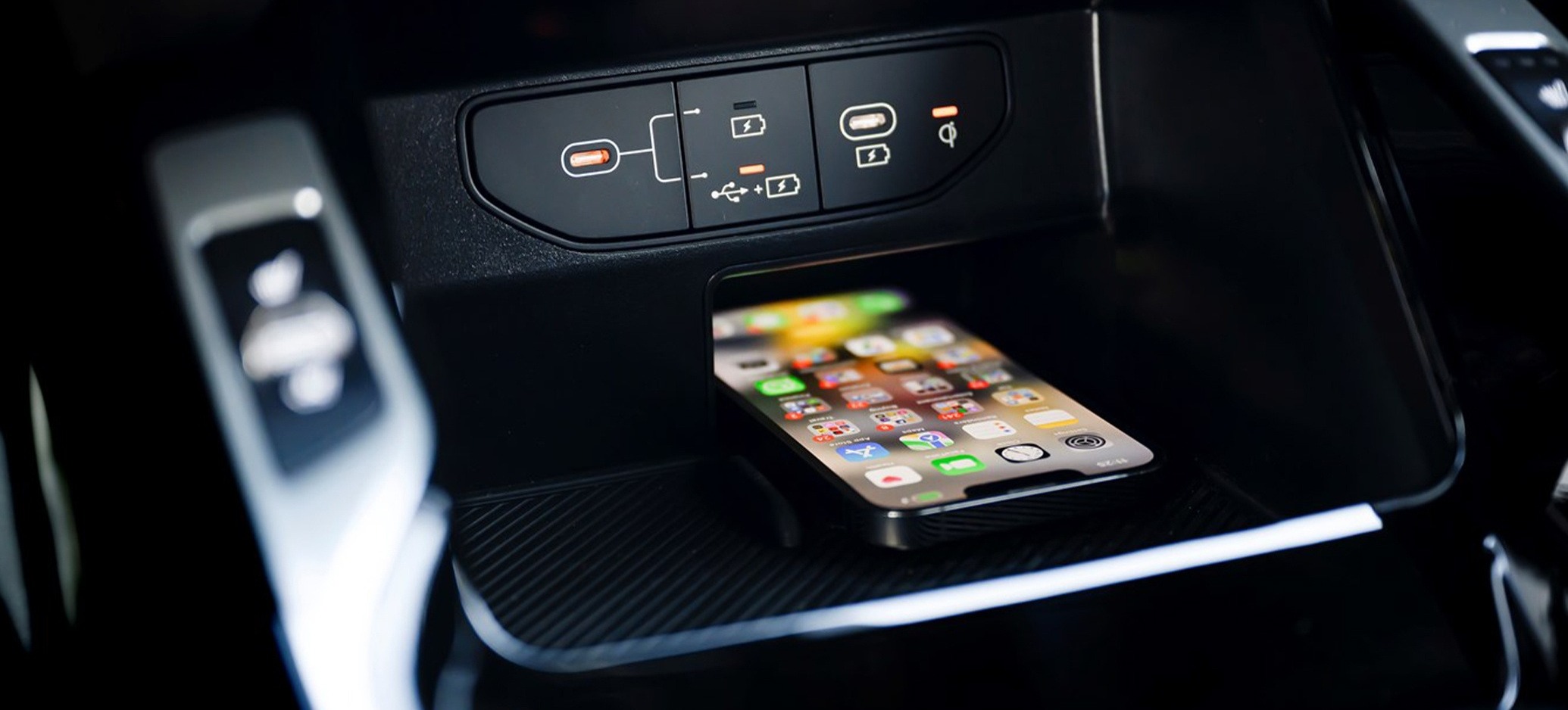 2025 Kia Sorento Wireless Charger