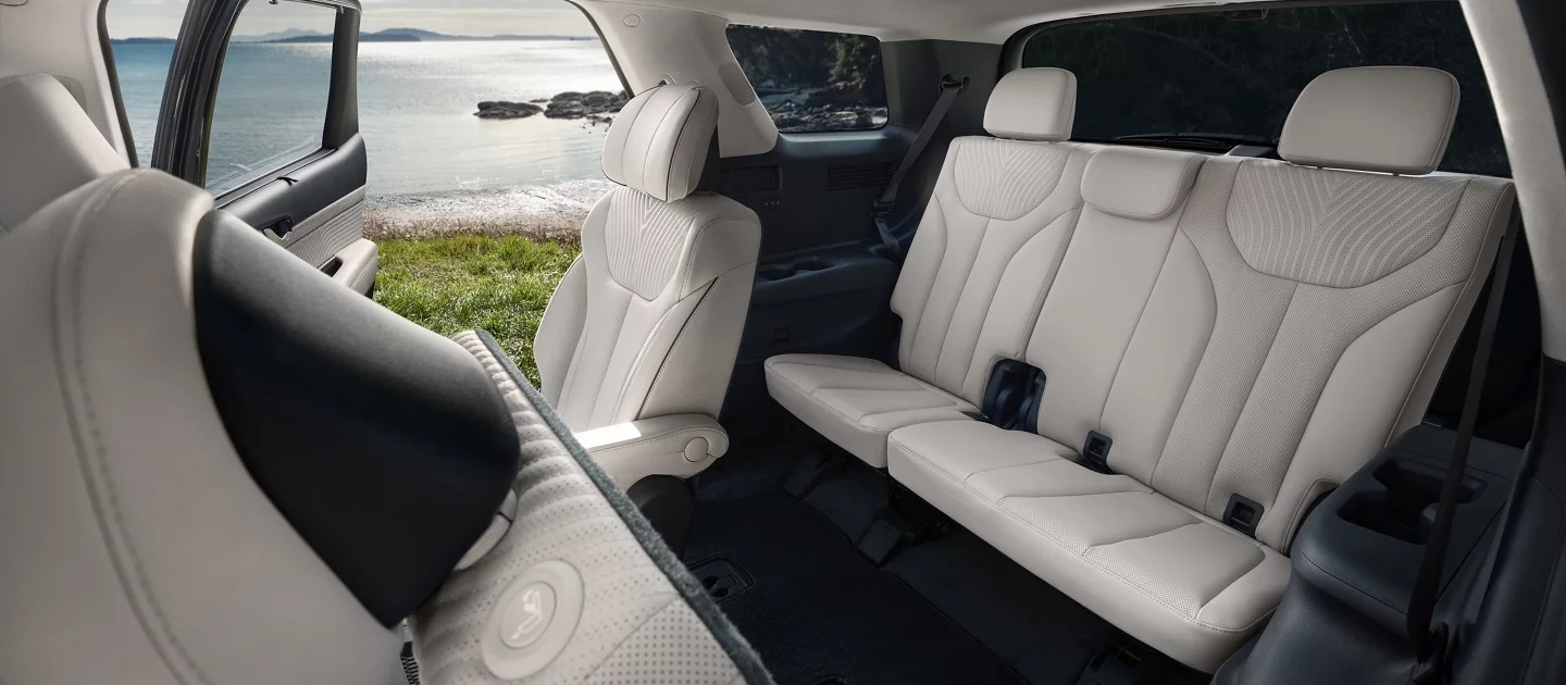 2025 Hyundai PALISADE Seating