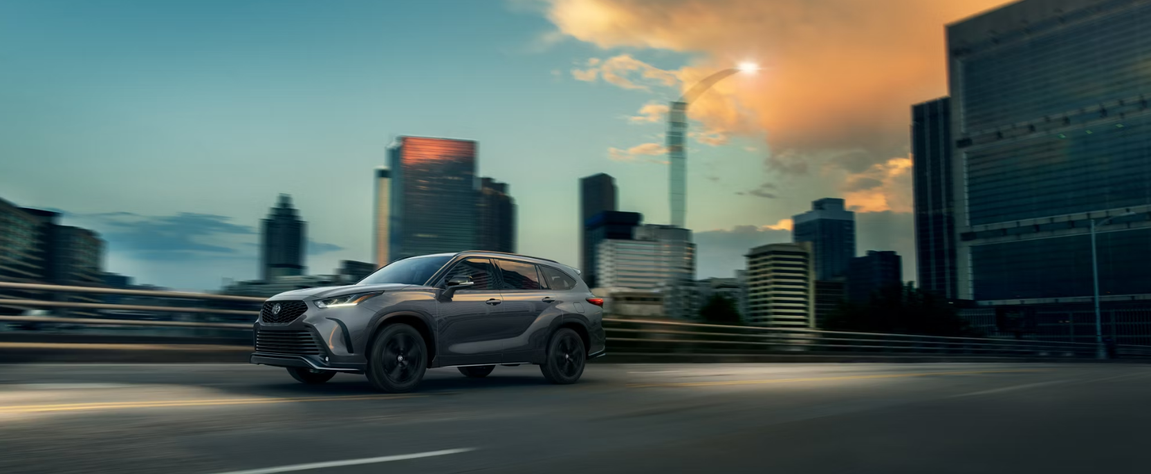 2025 Toyota Highlander Hybrid for Sale near Jamaica, NY