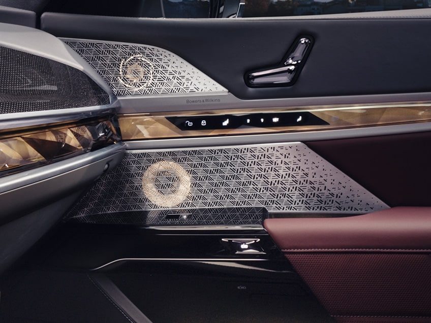 2025 BMW Series 7 Sedan Door Panel