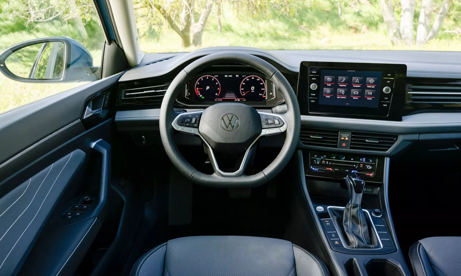 2025 Volkswagen Jetta Front Row