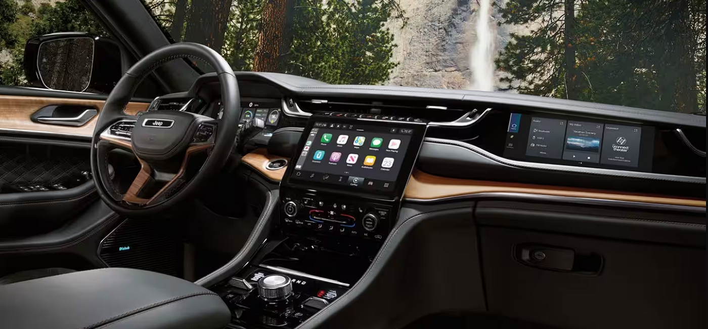 2025 Jeep Grand Cherokee Front cabin