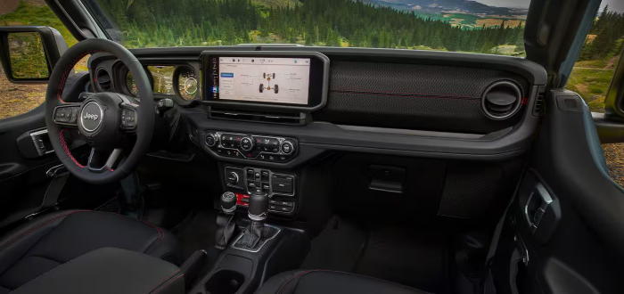 2025 Jeep Gladiator Dashboard