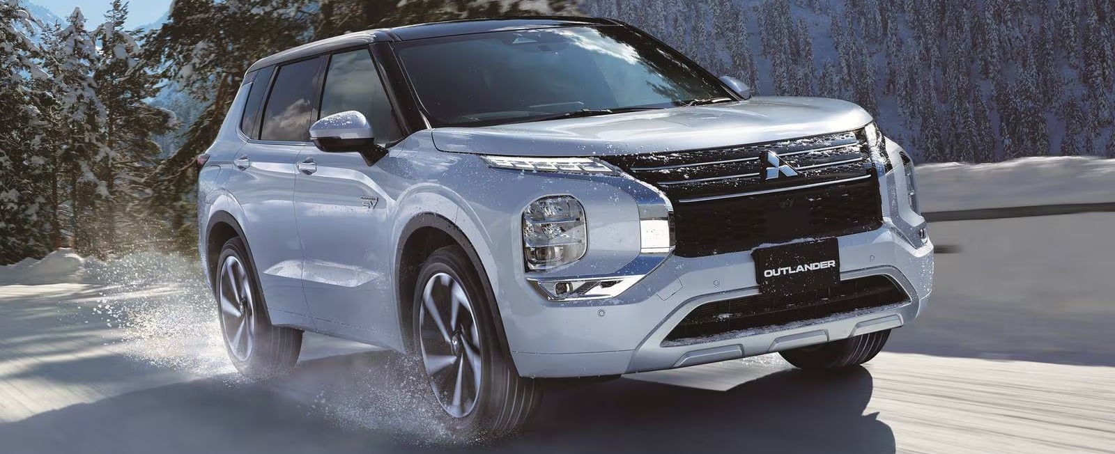 2025 Mitsubishi Outlander PHEV SEL Overview near Worcester, MA