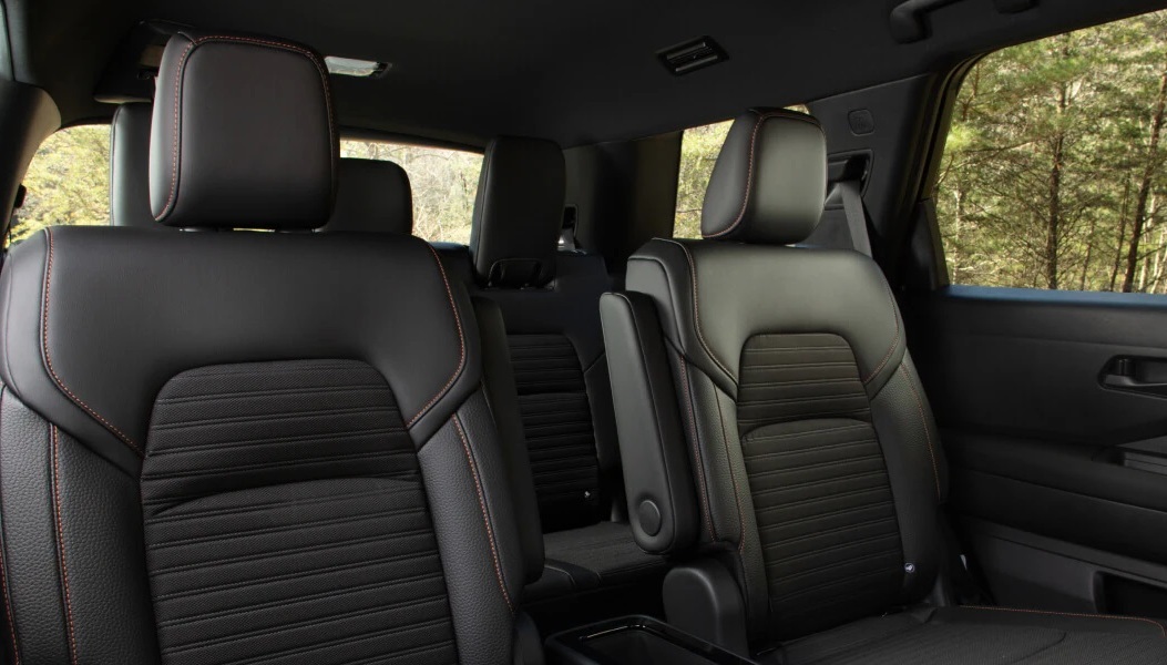 2025 Nissan Pathfinder Seating