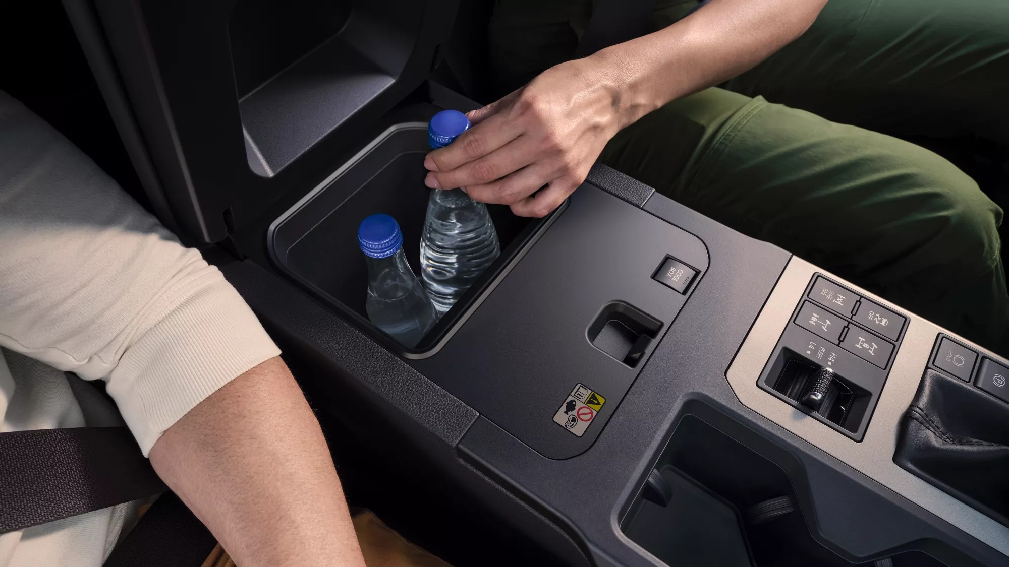 2025 Toyota Land Cruiser Center Console