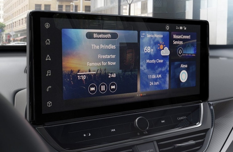 2025 Altima Touchscreen
