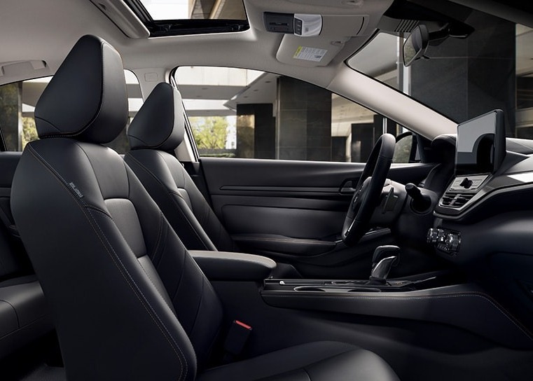 2025 Altima Front Row