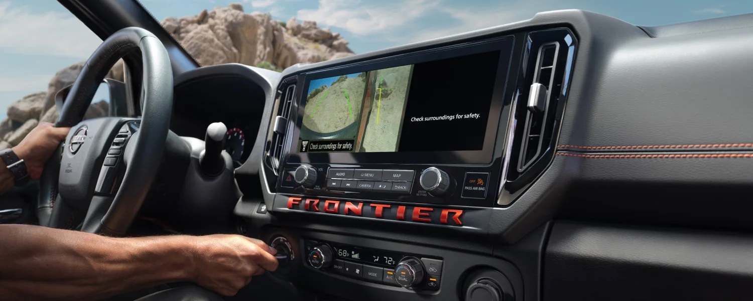 2025 Nissan Frontier Dashboard