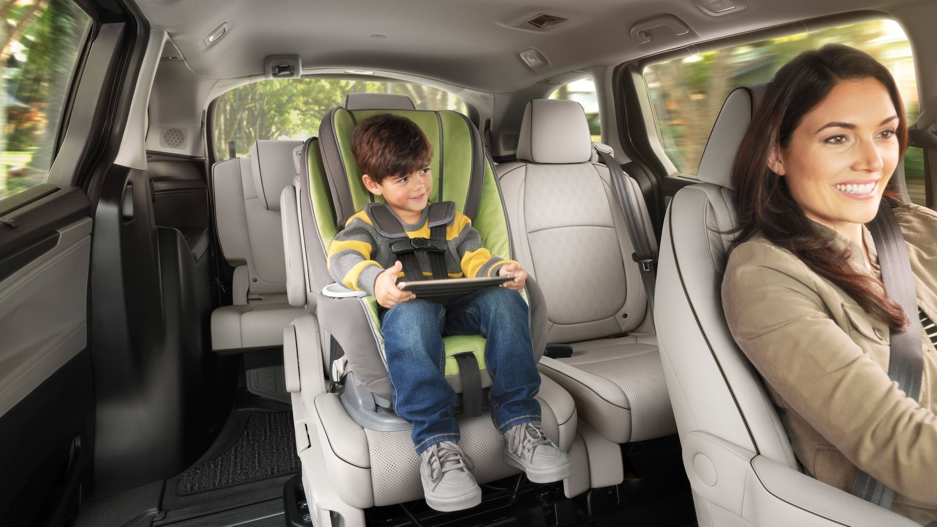2025 Honda Odyssey Second Row Seating