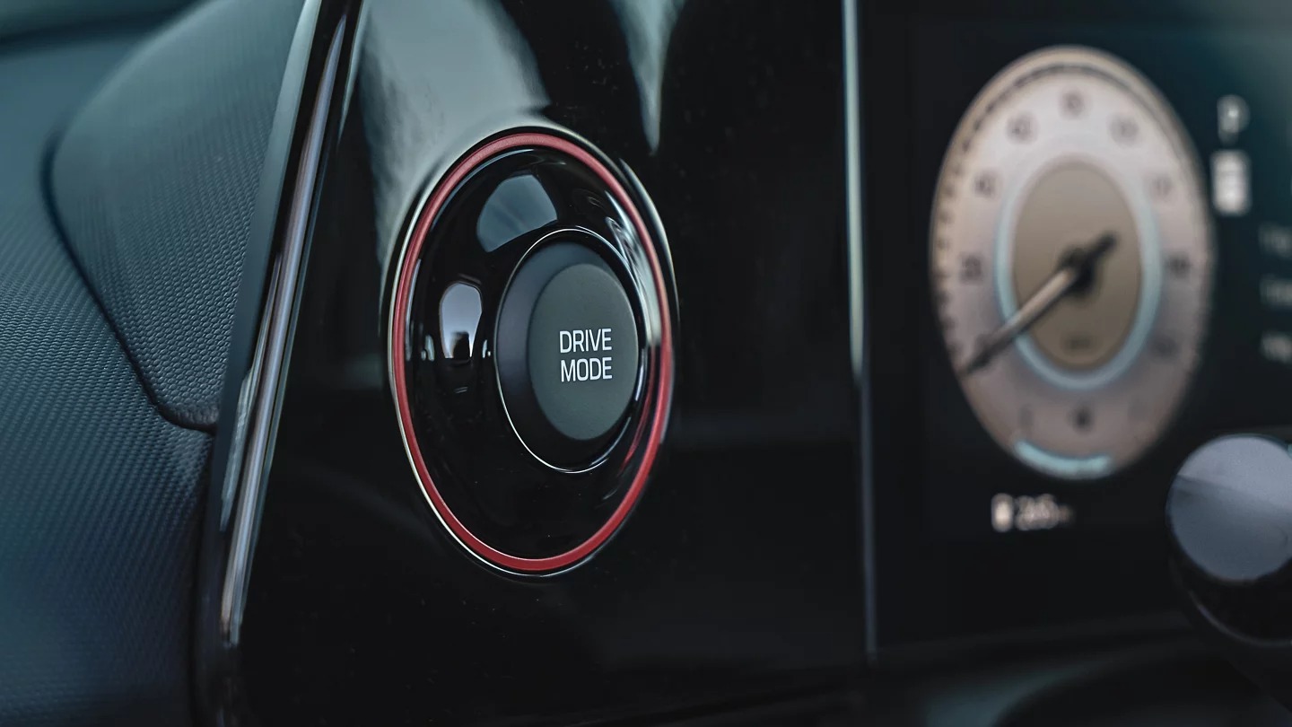 2025 Hyundai ELANTRA Drive Mode Selector