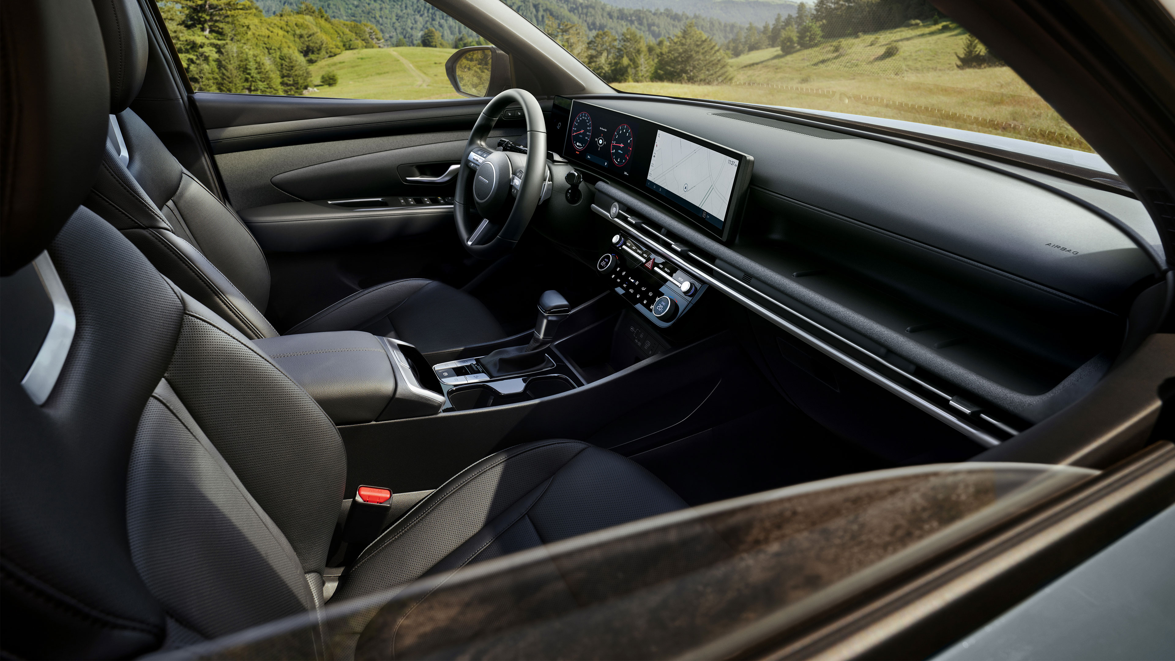 2025 Hyundai SANTA CRUZ Cockpit
