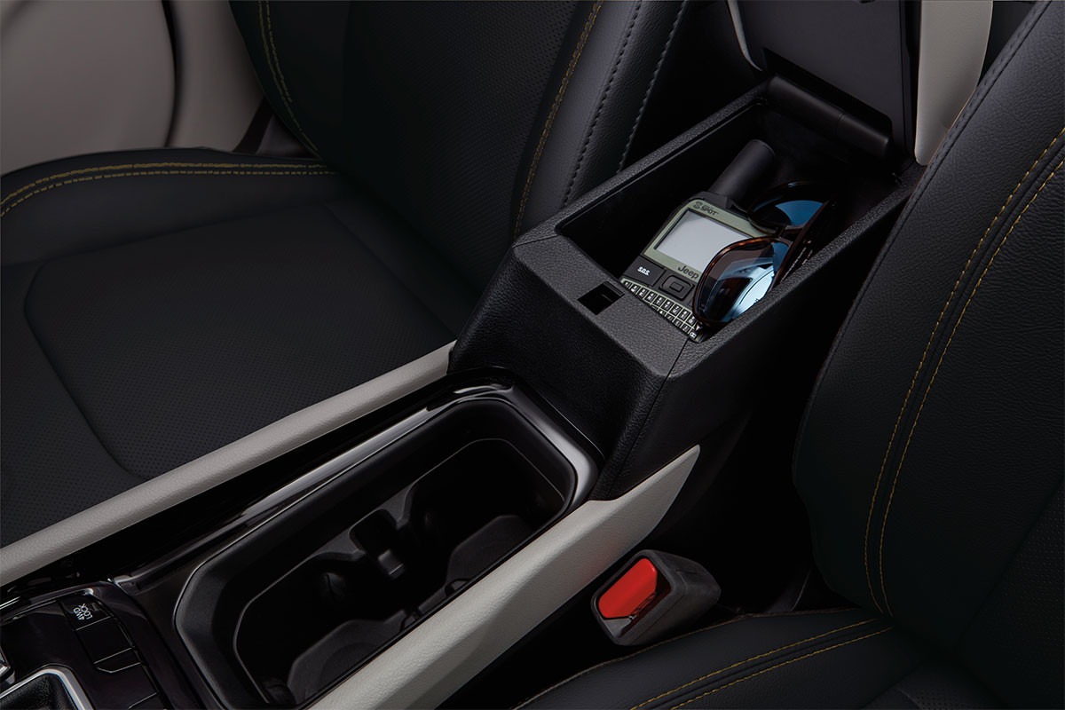 2025 Jeep Compass Centre Console